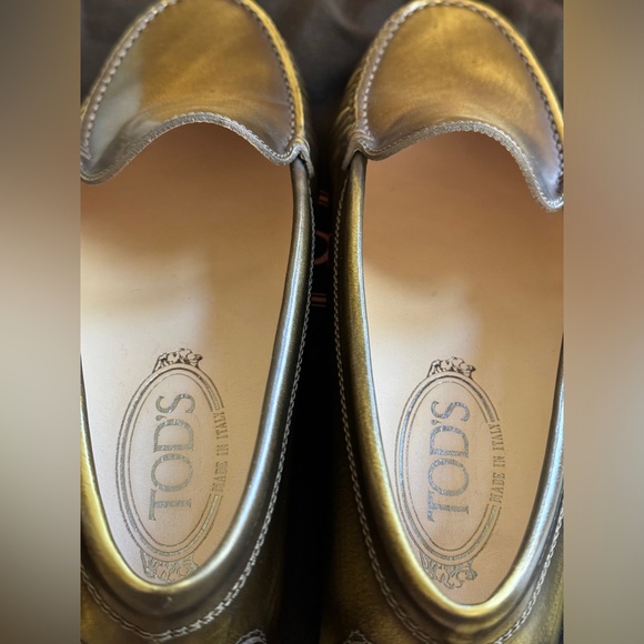 Tod’s Woman Metal Copper Loafers - Picture 9 of 10